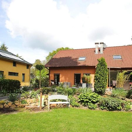 Siedlung Schonwalde Semi-Detached House, Schonwaldeヴィラ エクステリア 写真