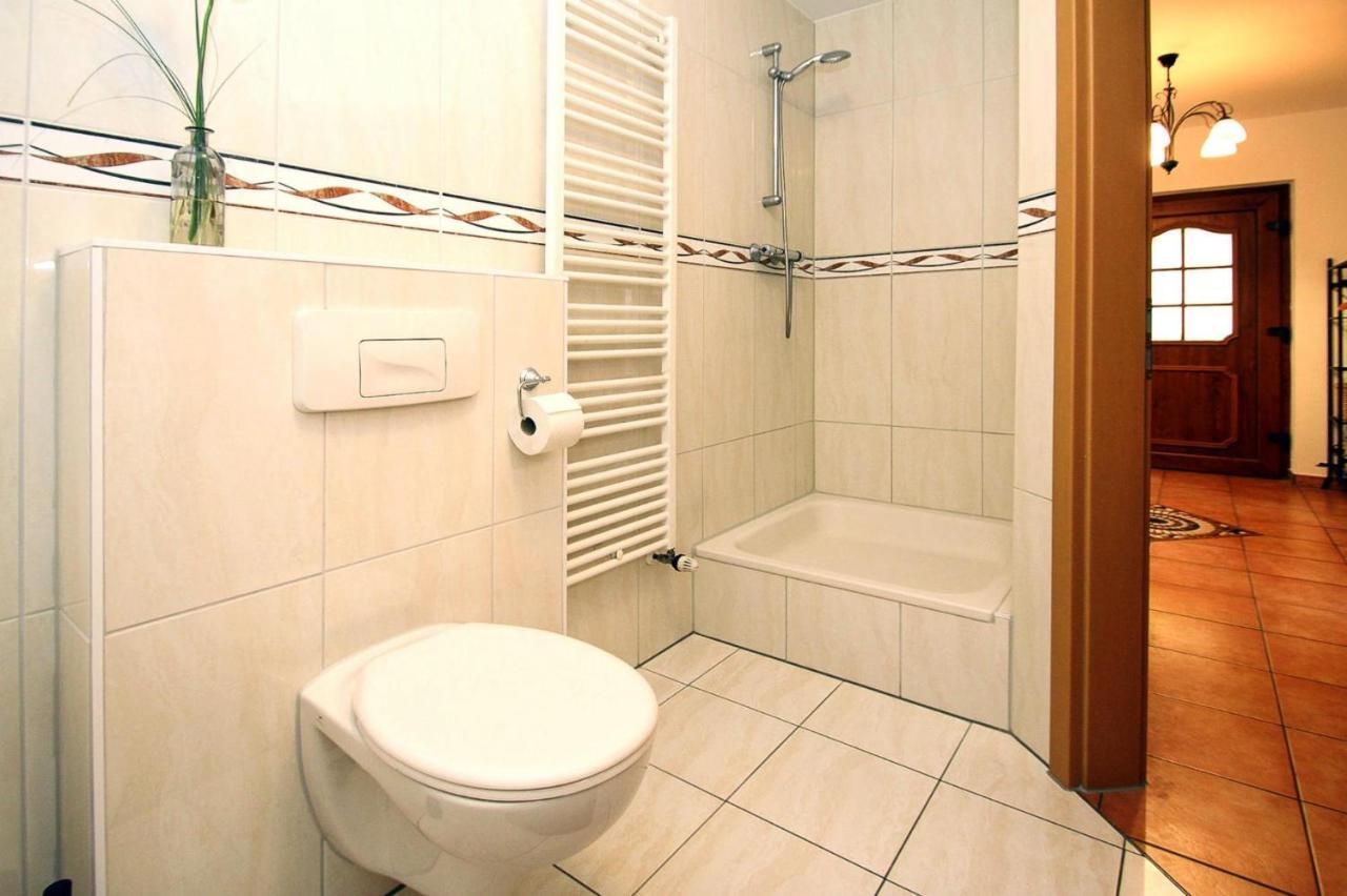Siedlung Schonwalde Semi-Detached House, Schonwaldeヴィラ エクステリア 写真