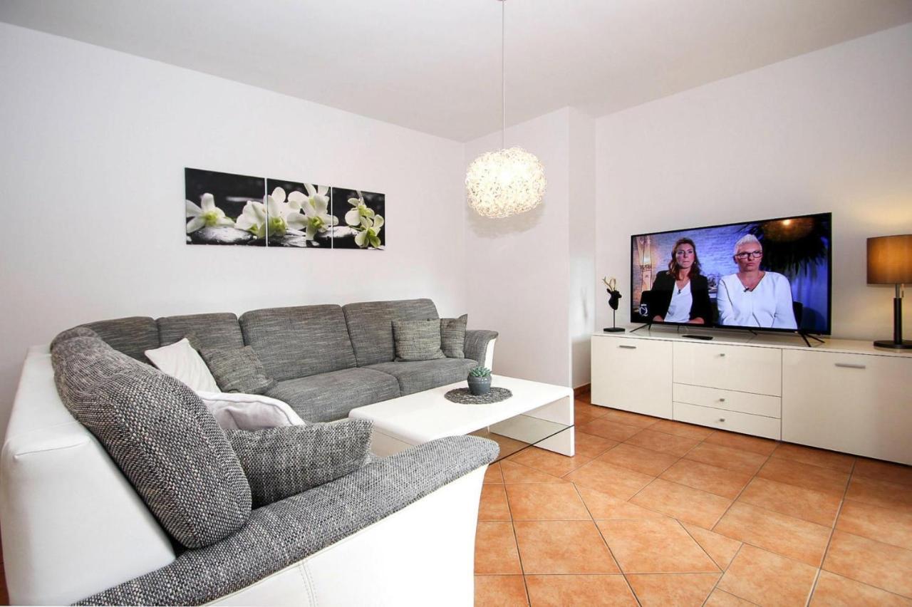 Siedlung Schonwalde Semi-Detached House, Schonwaldeヴィラ エクステリア 写真