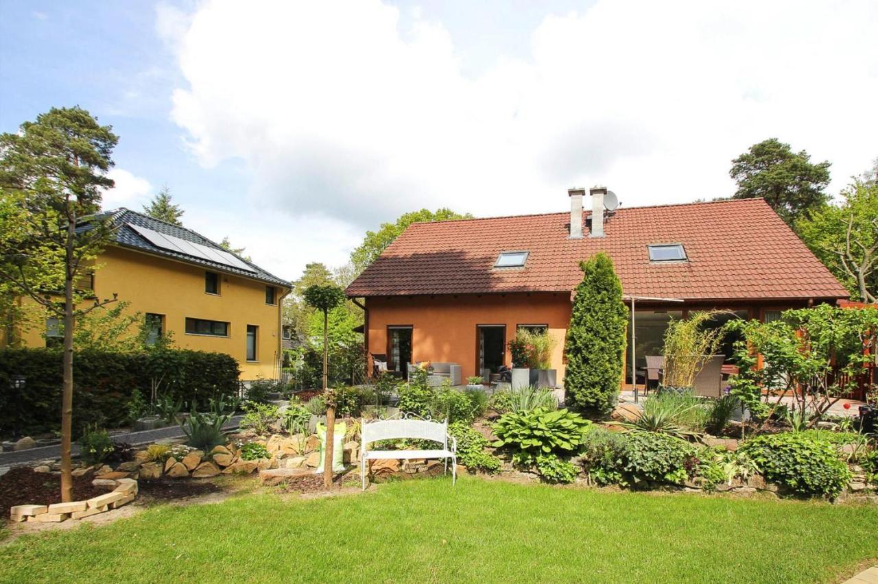 Siedlung Schonwalde Semi-Detached House, Schonwaldeヴィラ エクステリア 写真